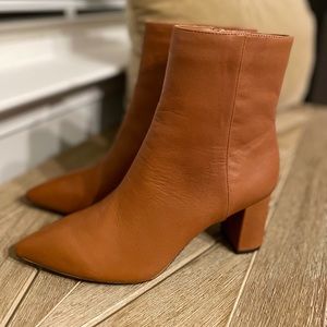 Leather Pointy Boots!